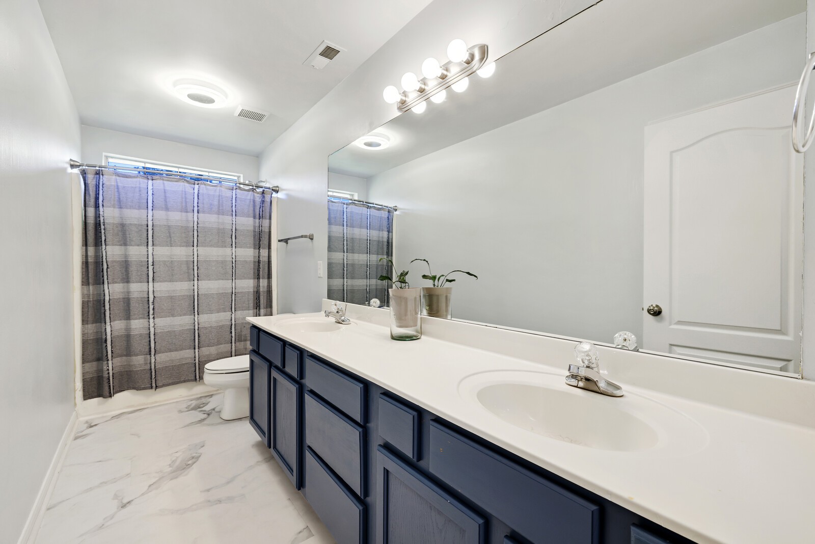 2801 Meadow Gln