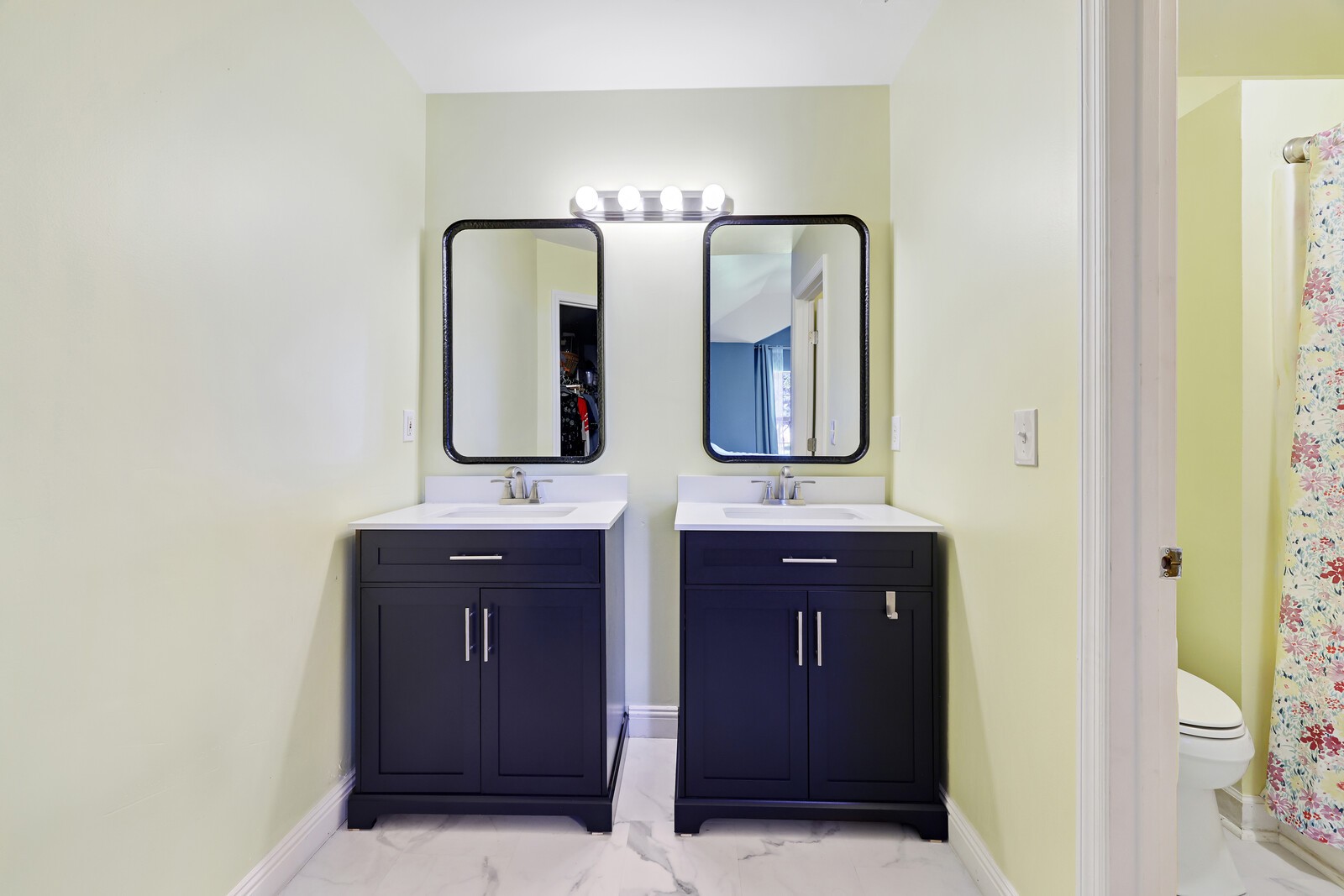 2801 Meadow Gln