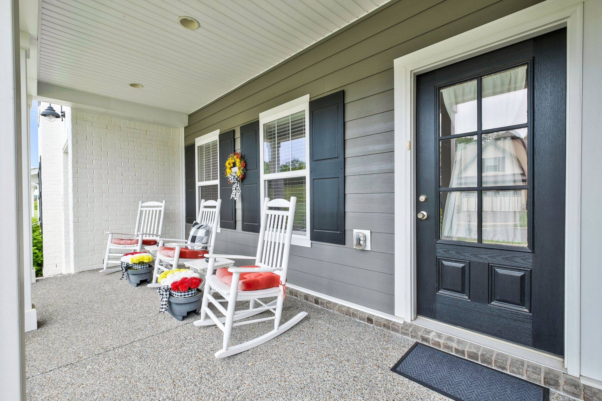 978 Cherry Grove Dr