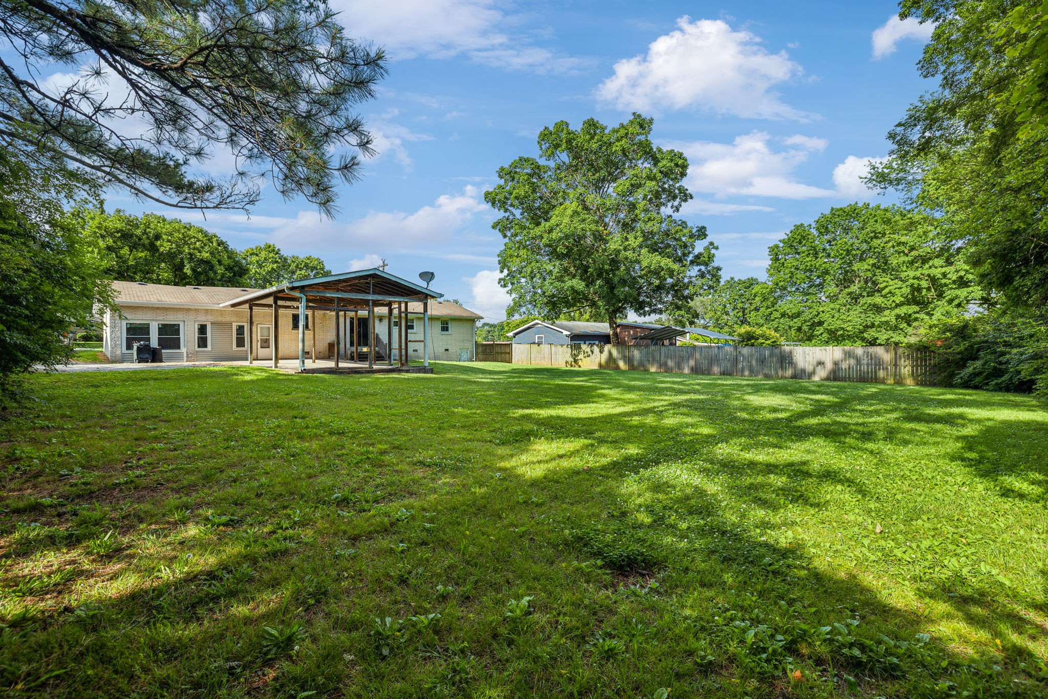 108 Dorris Dr
