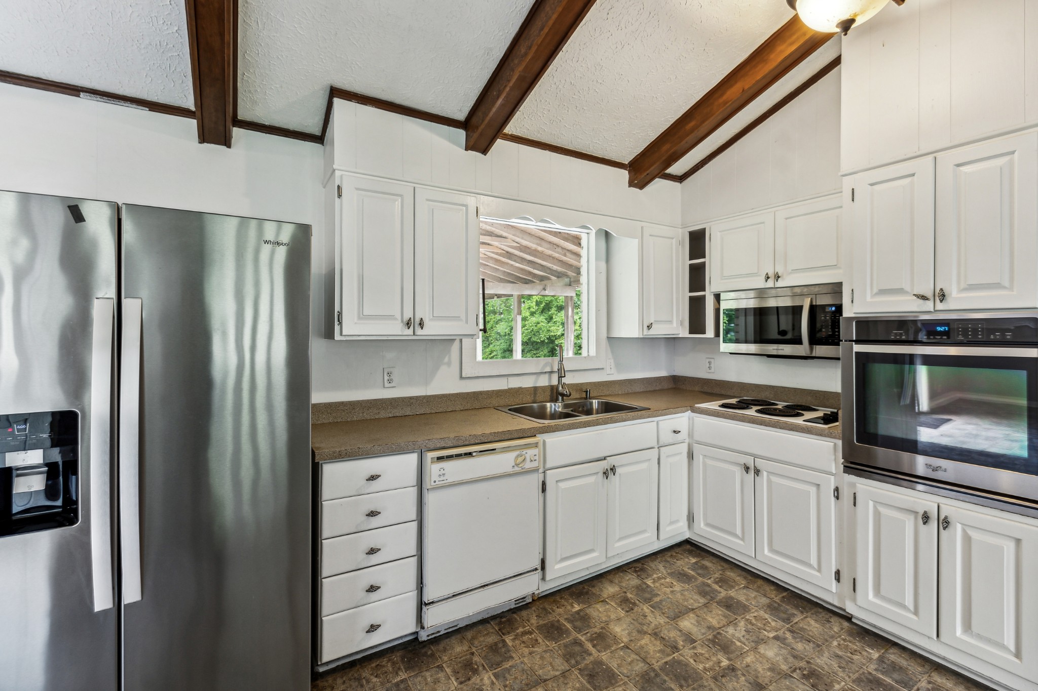 108 Dorris Dr