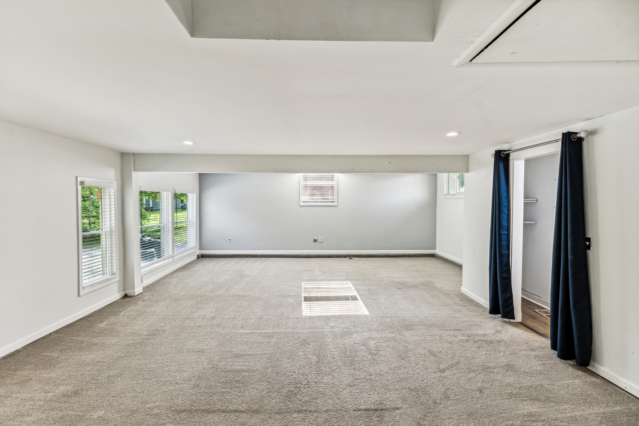108 Dorris Dr