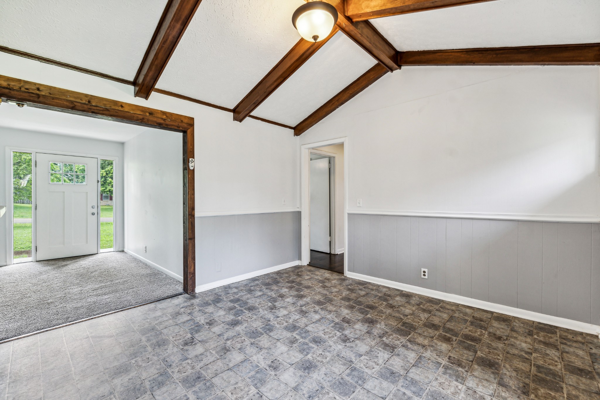 108 Dorris Dr