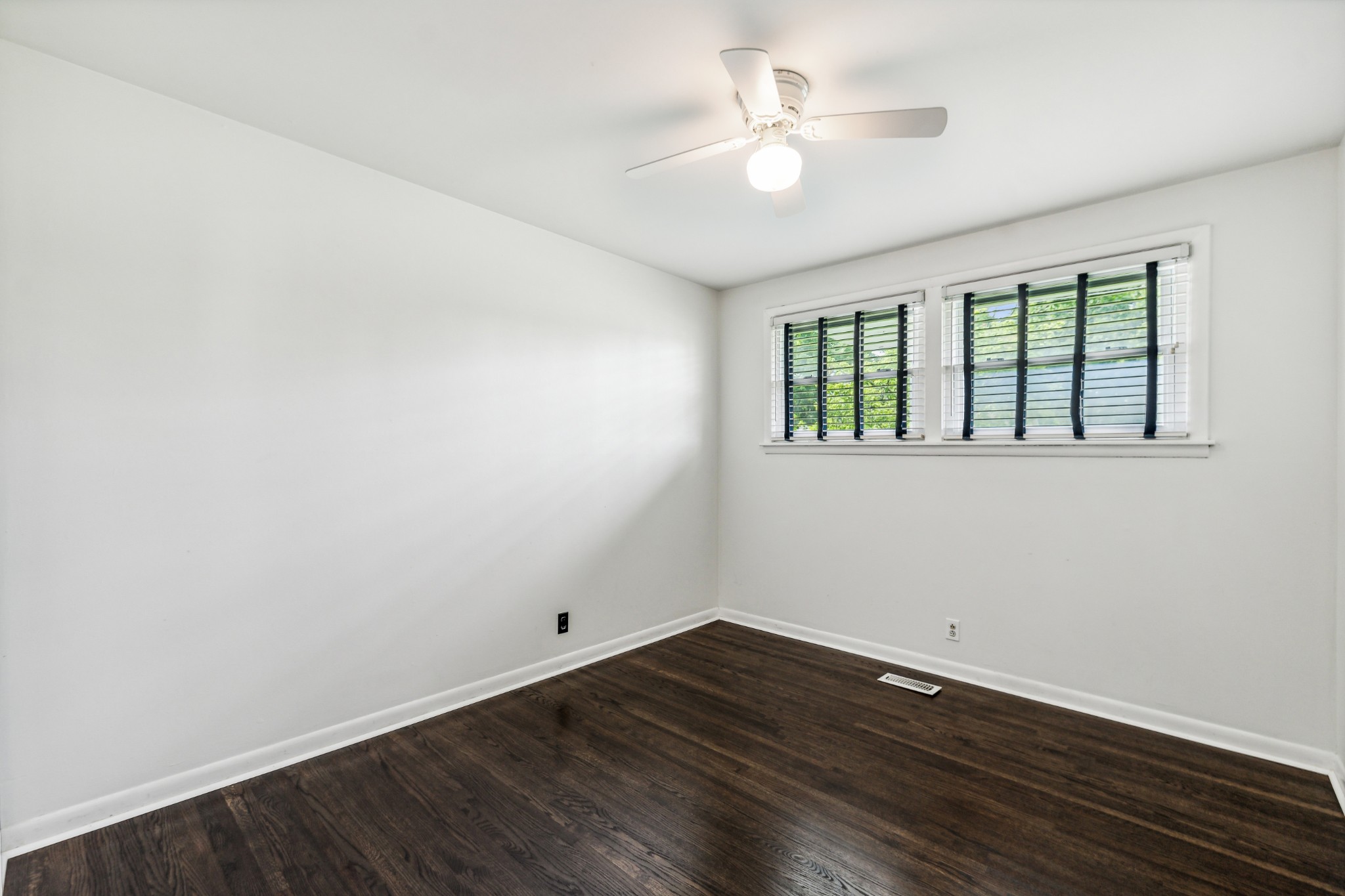 108 Dorris Dr