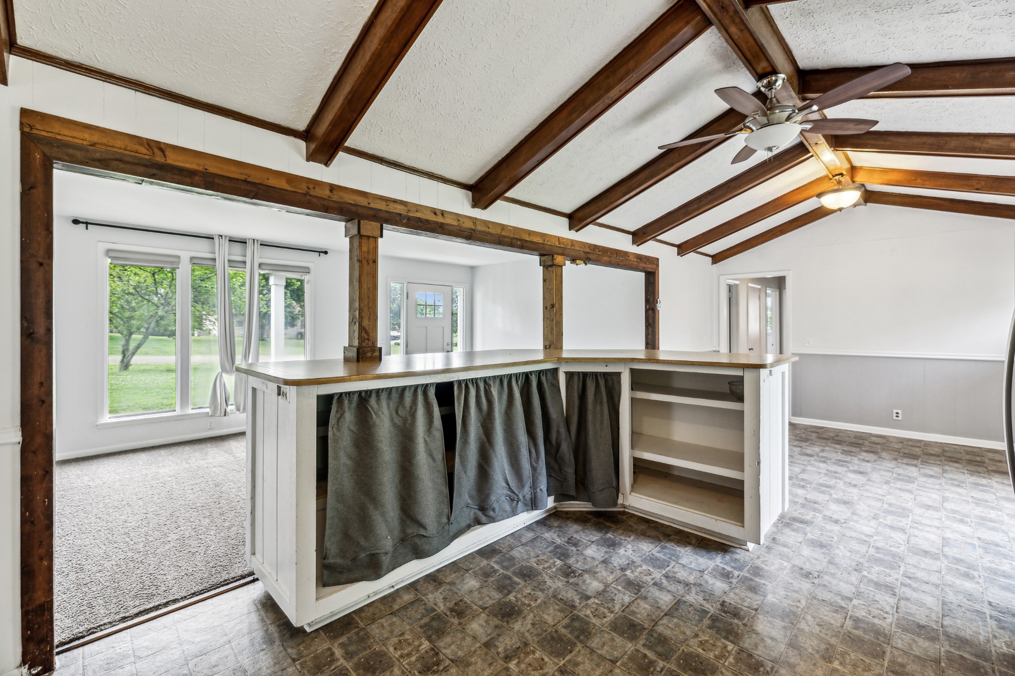 108 Dorris Dr