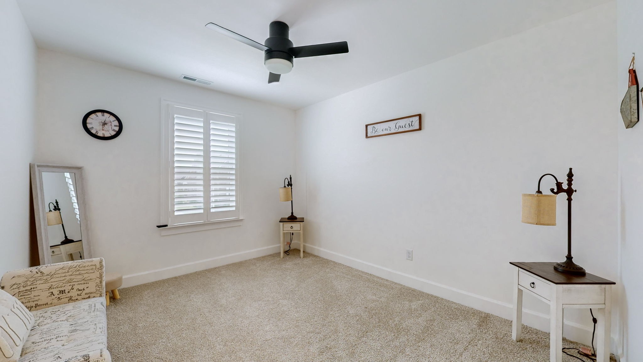 609 Reichert Ct