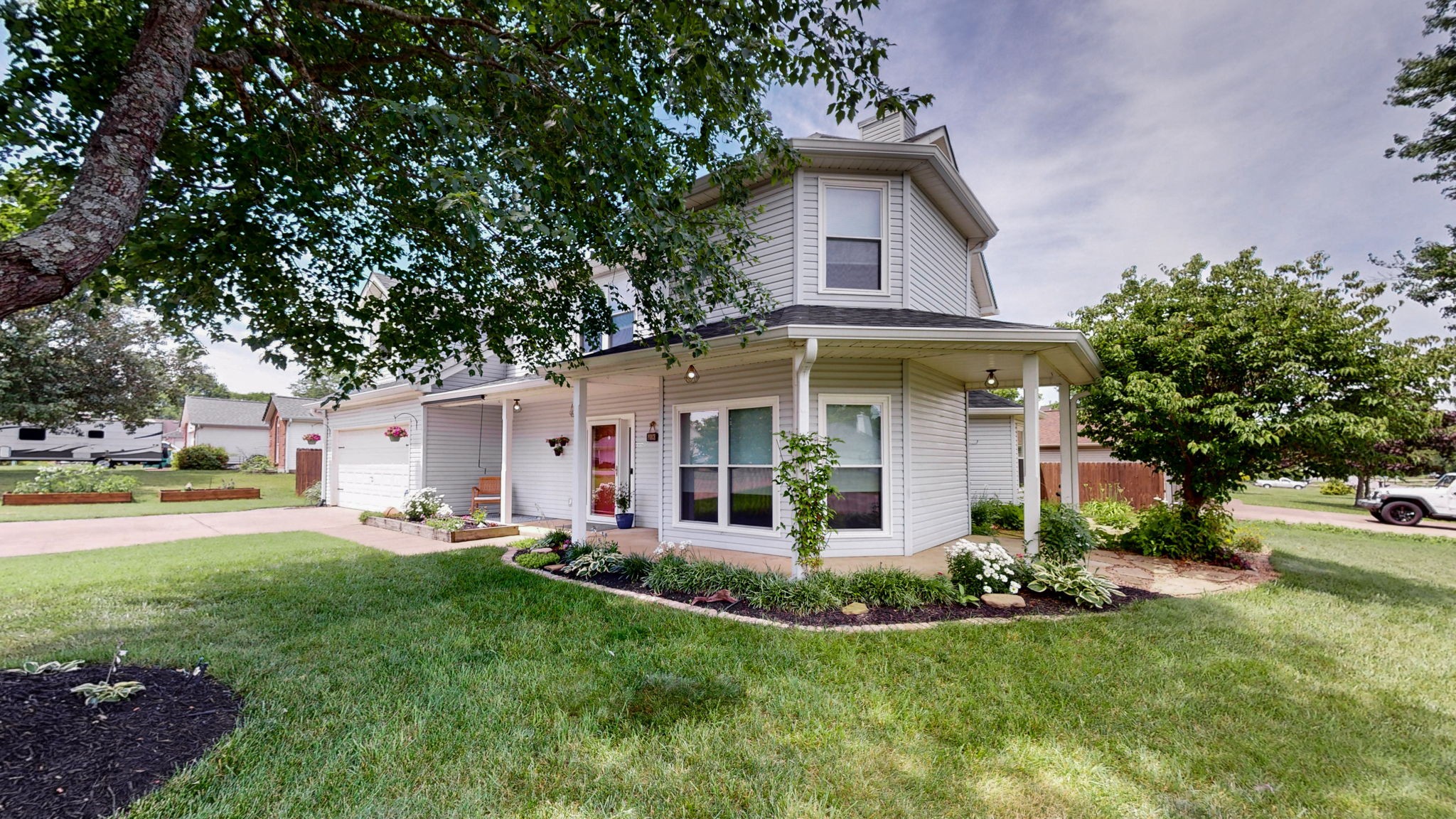 2301 Lance Ln