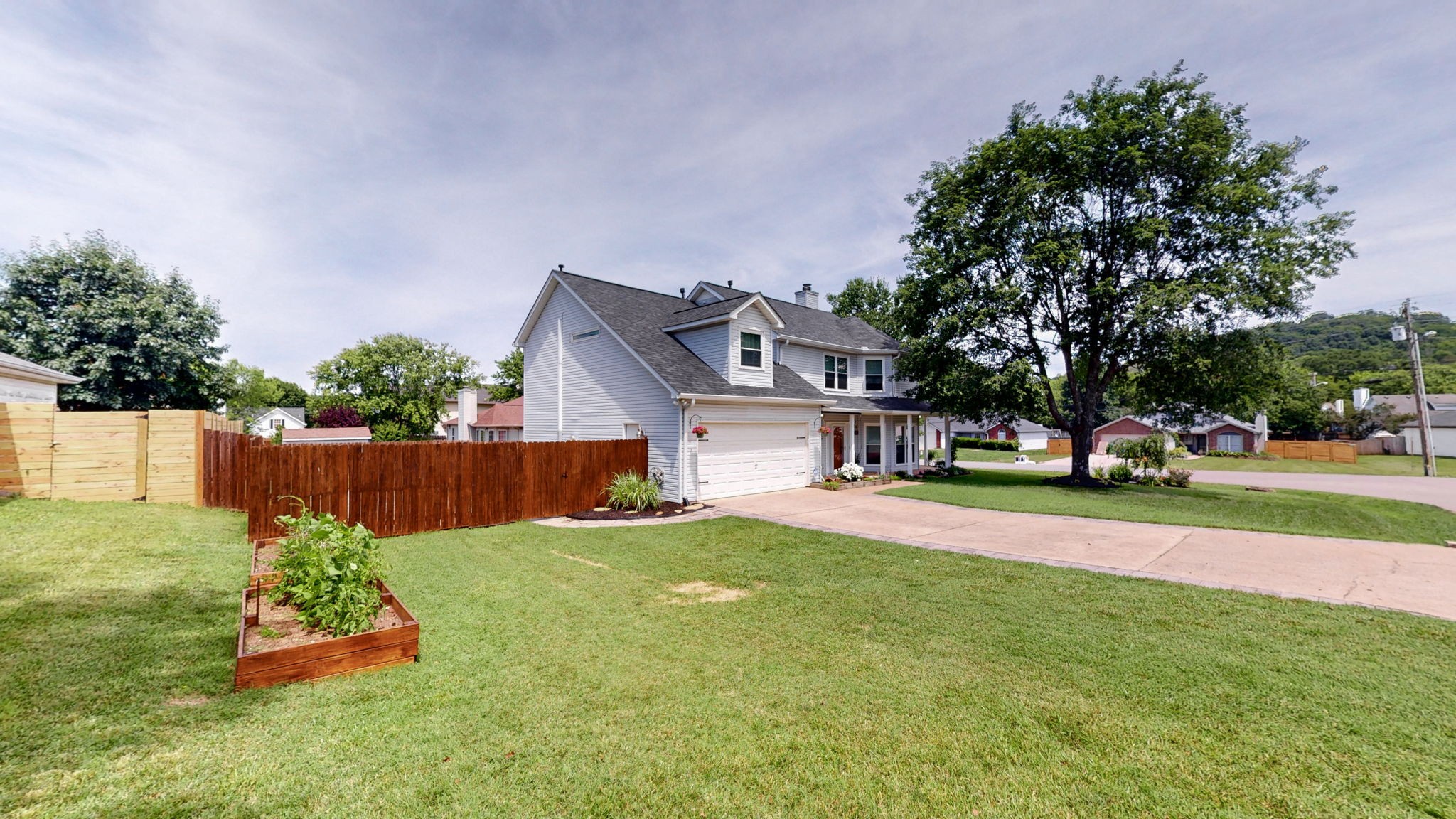 2301 Lance Ln