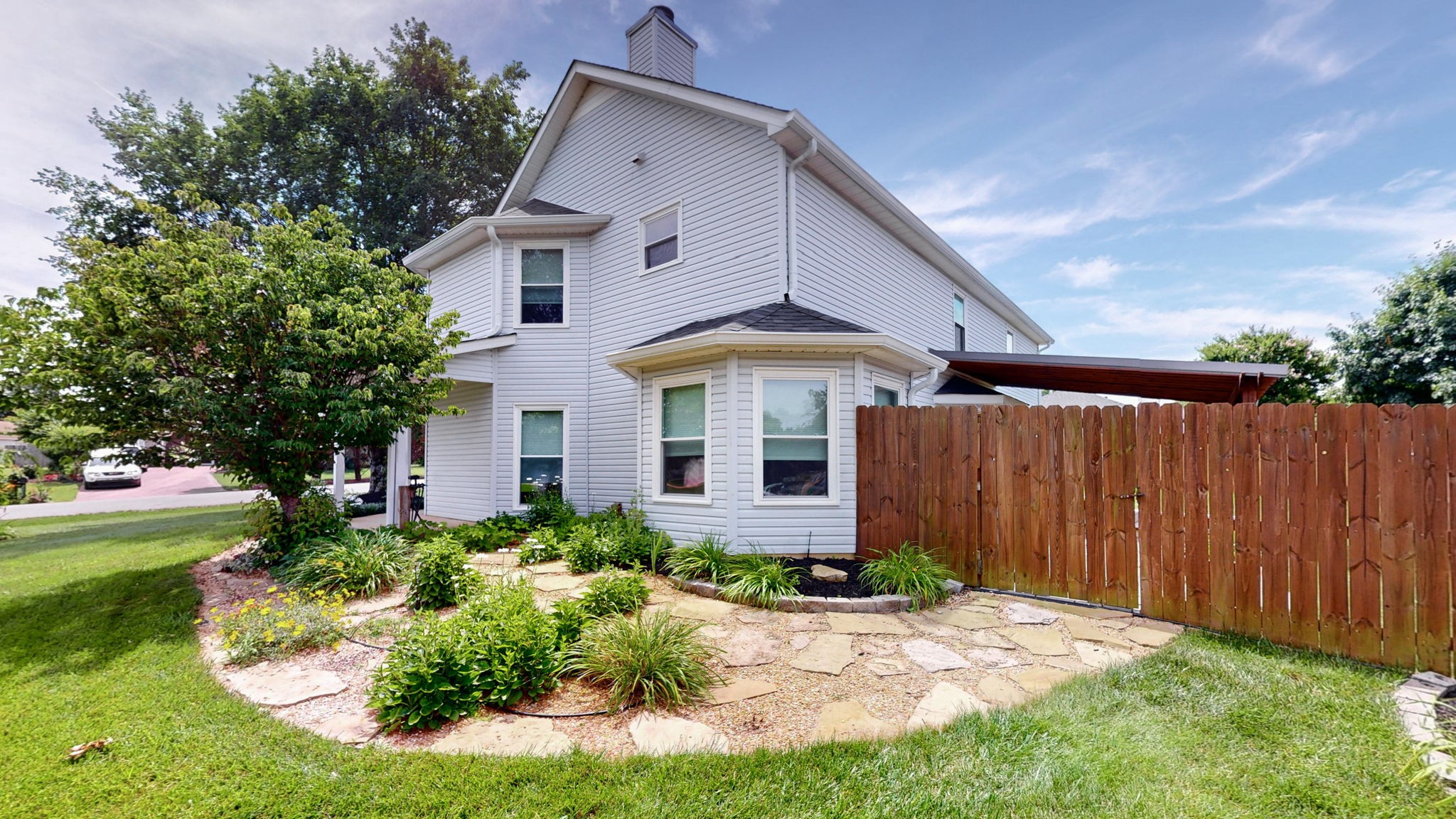 2301 Lance Ln