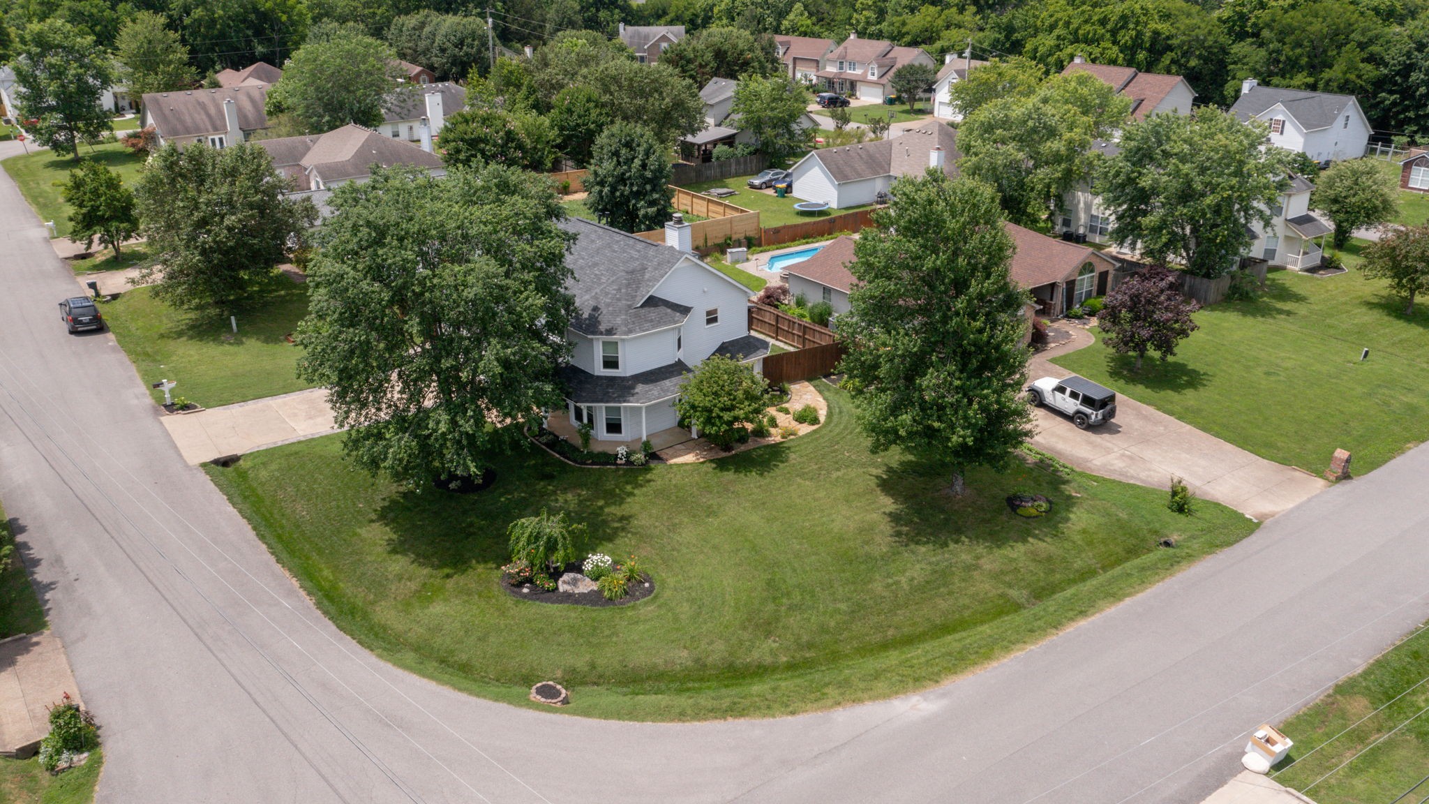 2301 Lance Ln