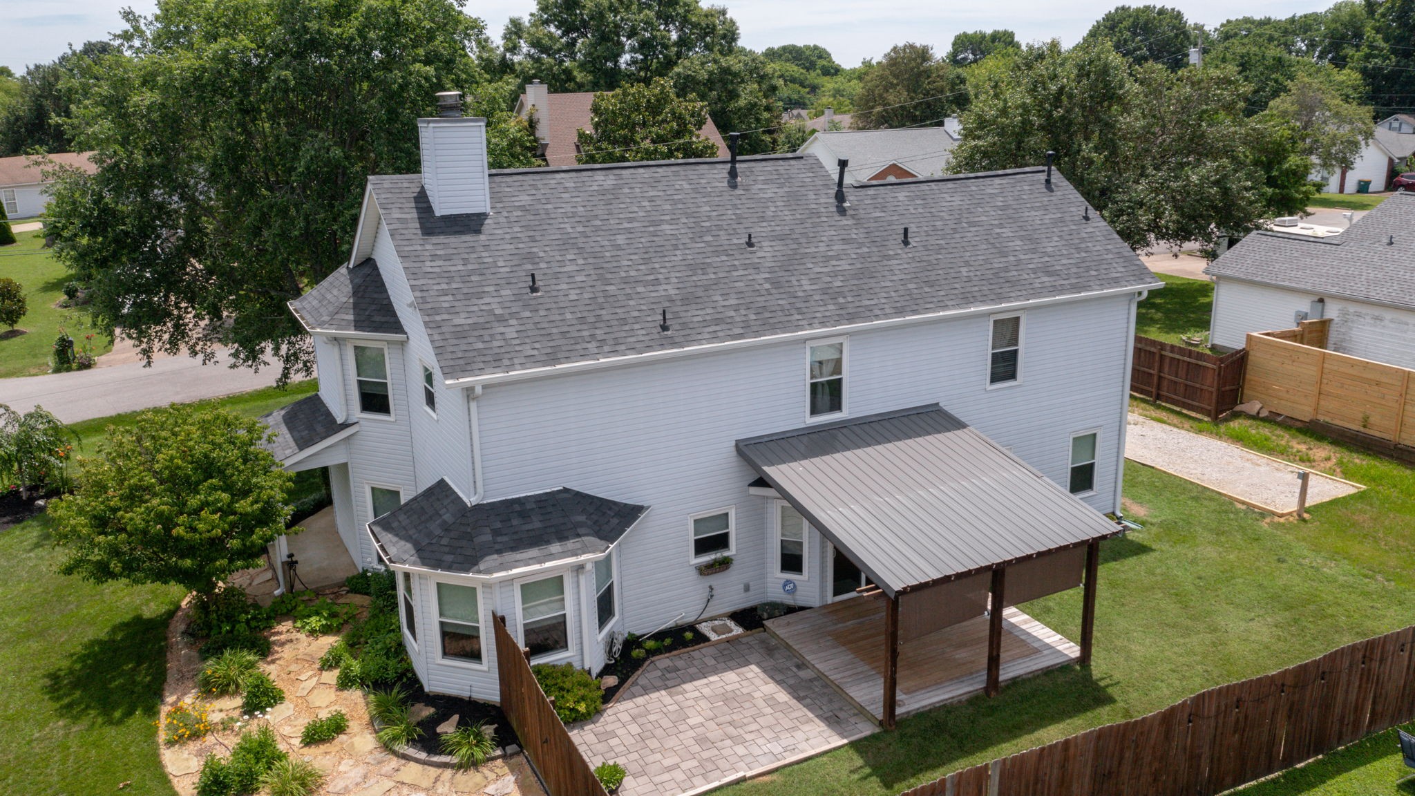 2301 Lance Ln