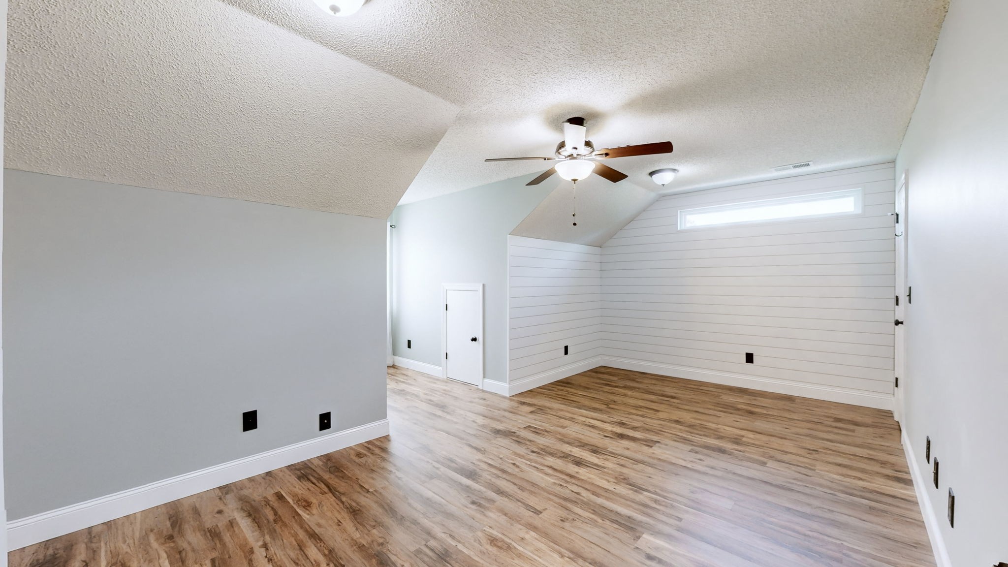 2301 Lance Ln