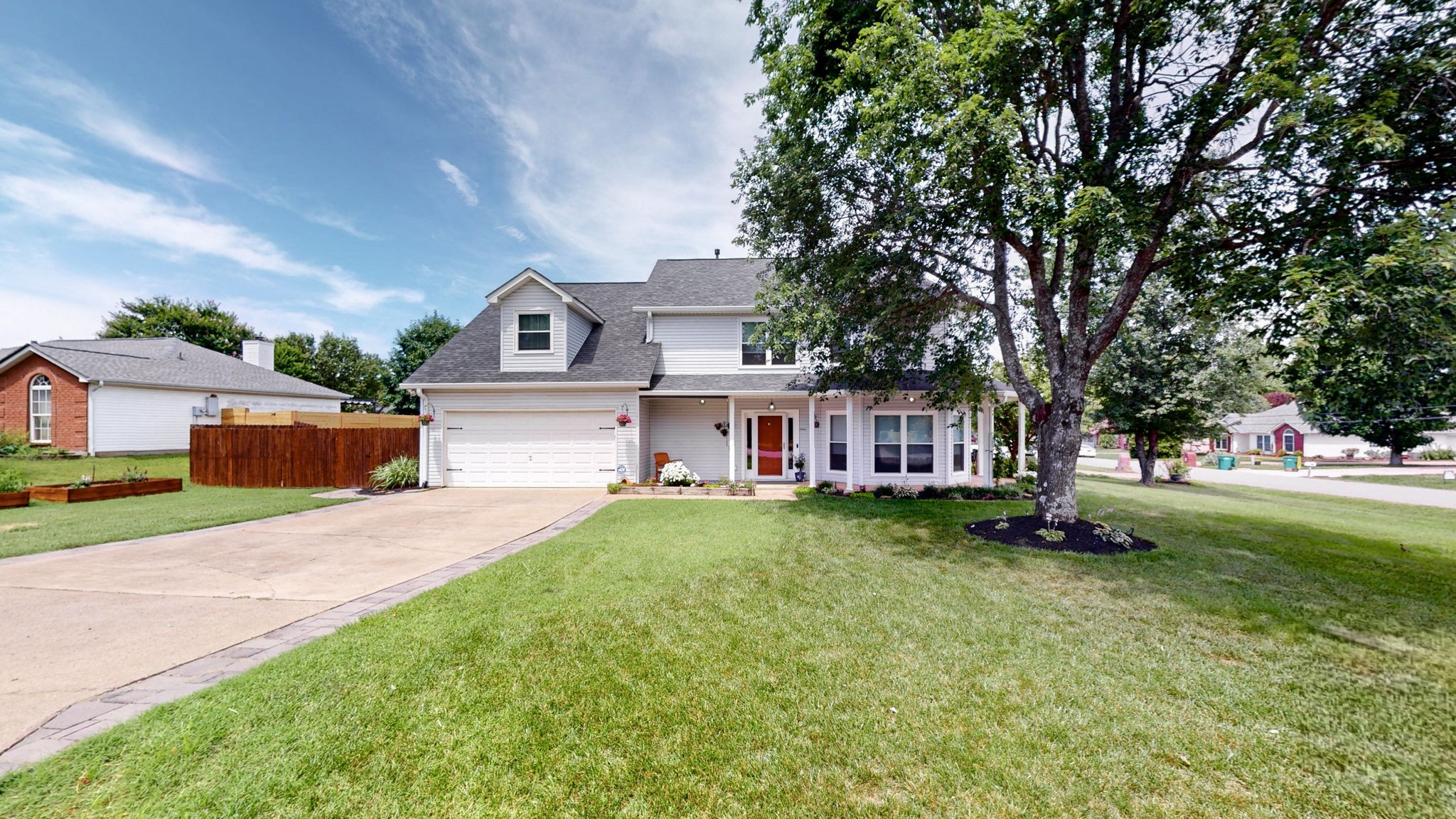 2301 Lance Ln