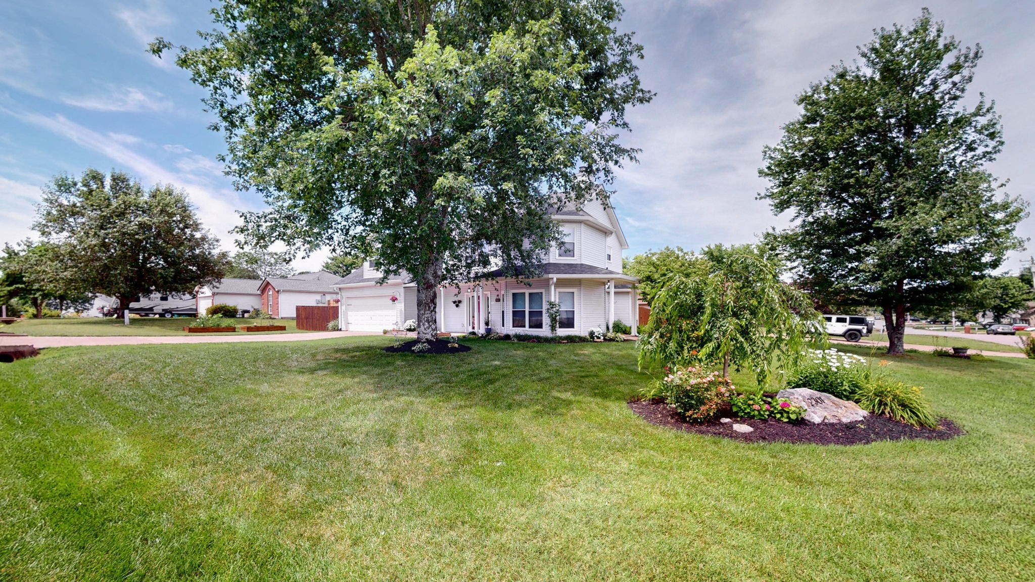 2301 Lance Ln