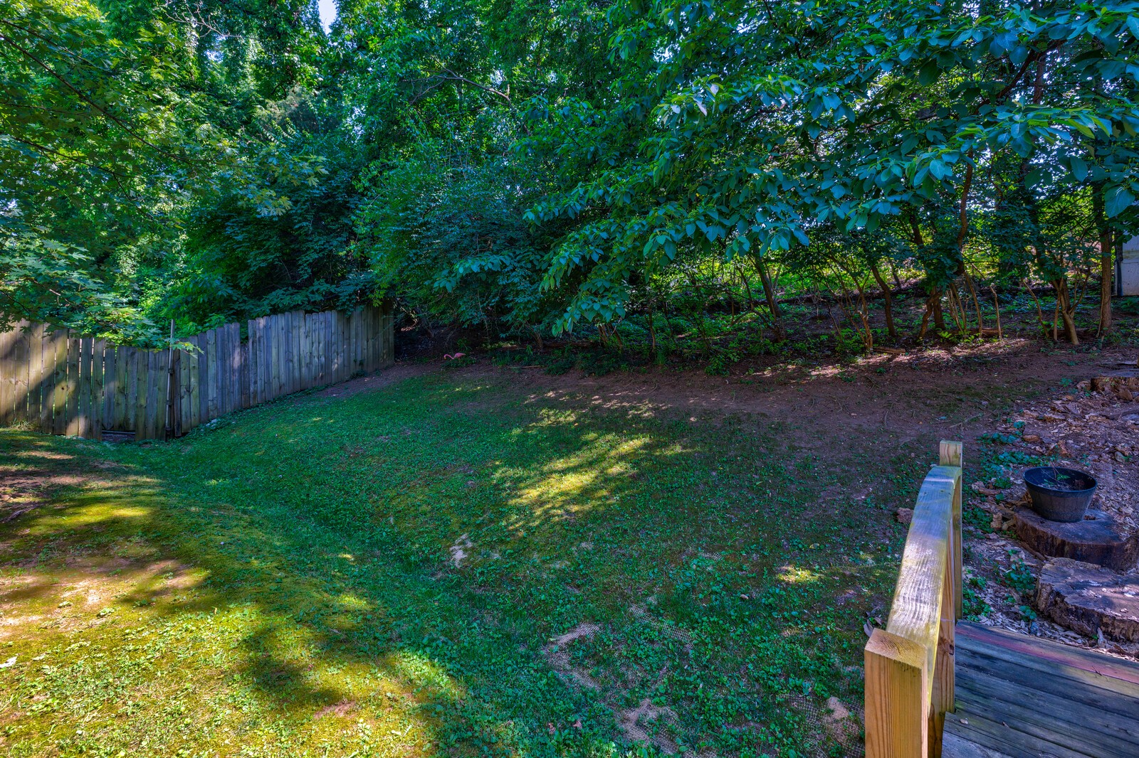 124 Walton Trce, S