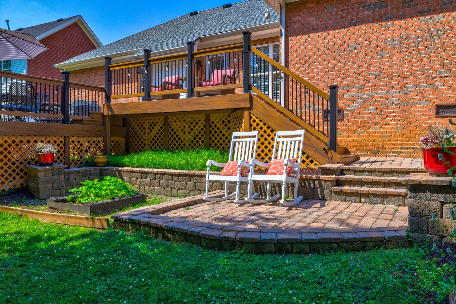 124 Walton Trce, S