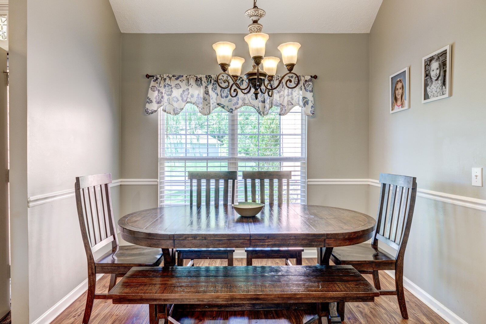 124 Walton Trce, S