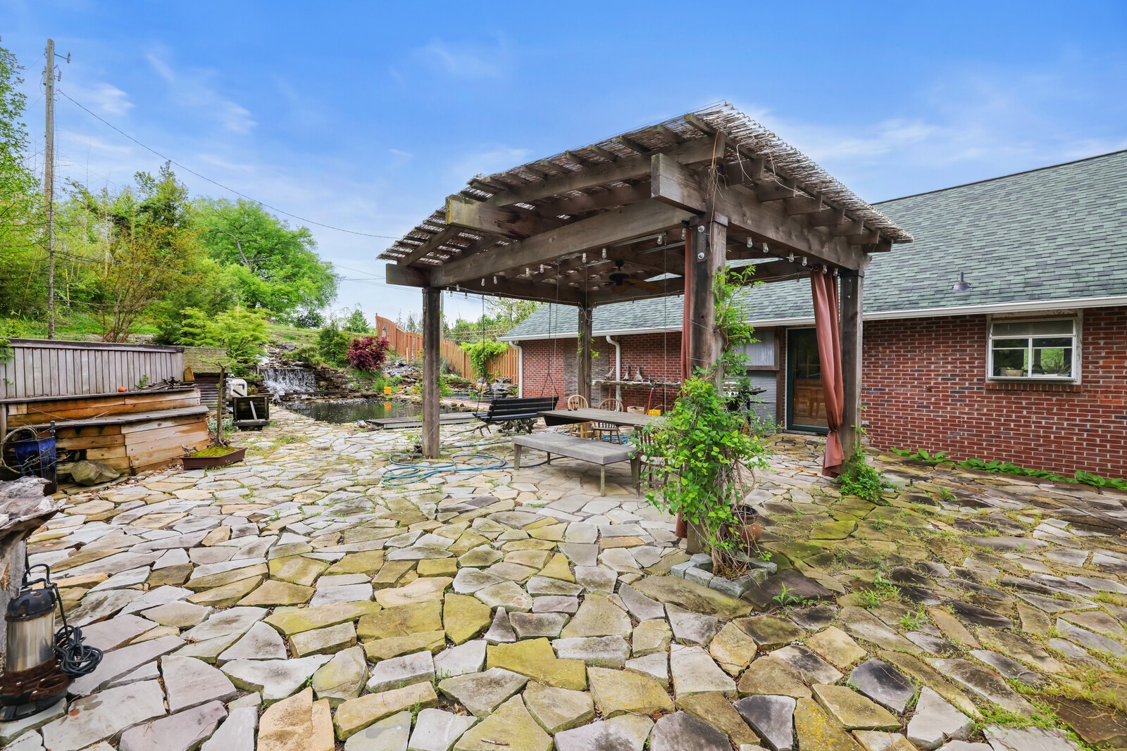 5700 Cane Ridge Rd