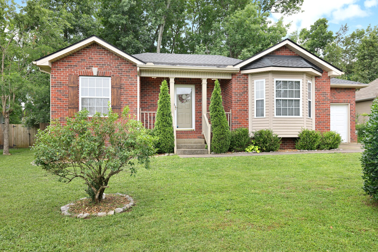206 Christine Dr