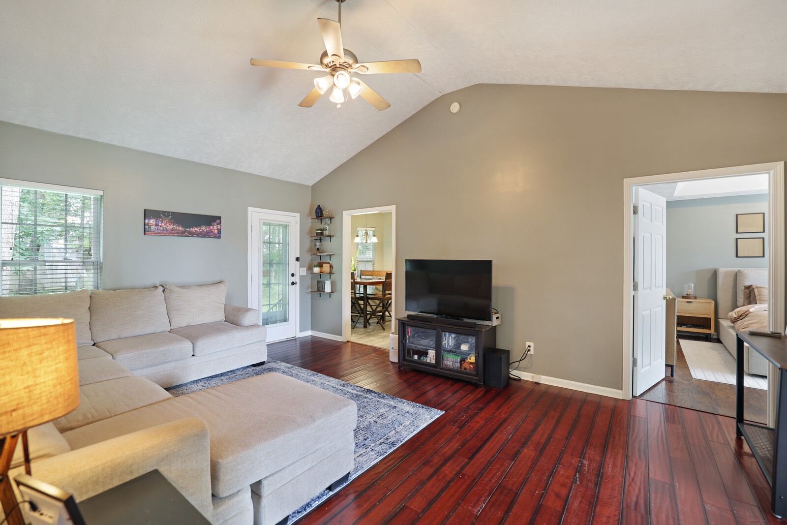 206 Christine Dr