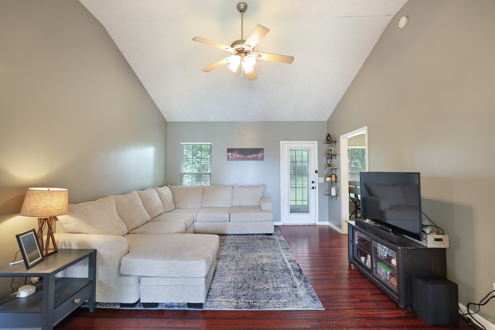 206 Christine Dr