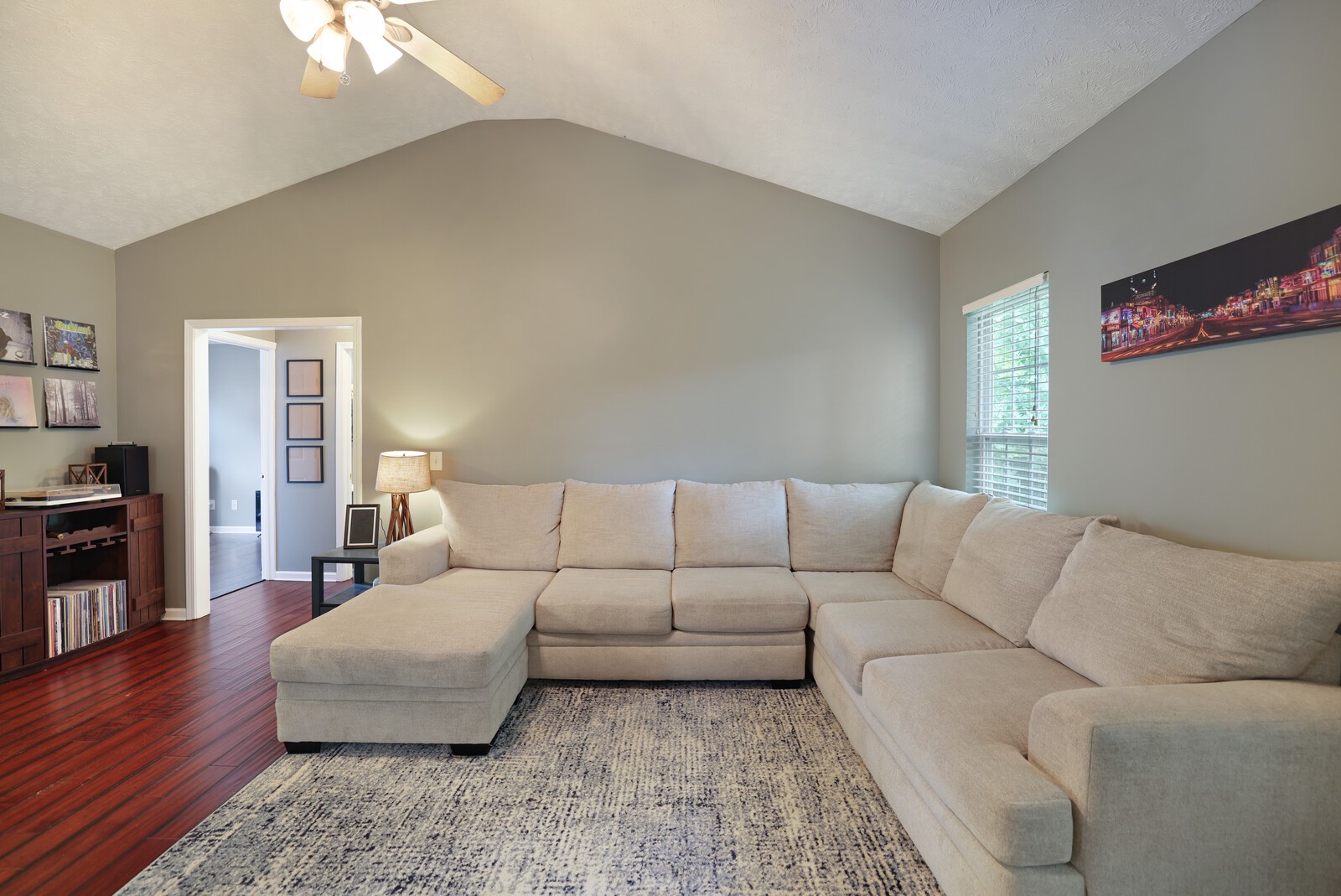 206 Christine Dr