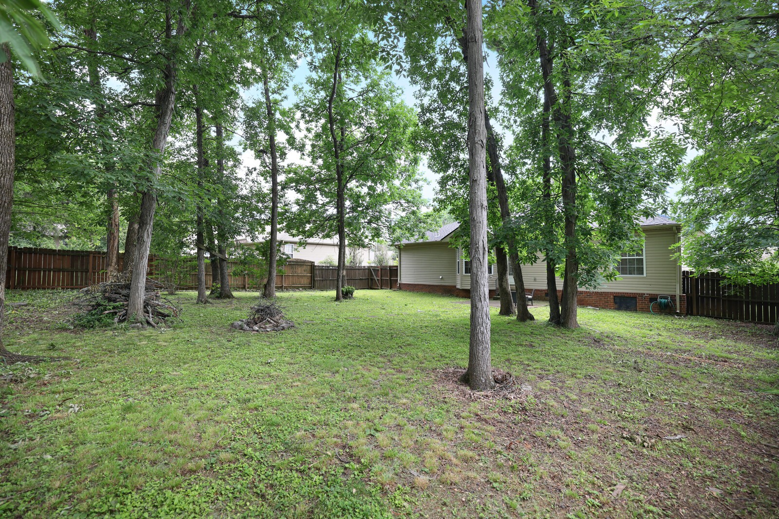206 Christine Dr