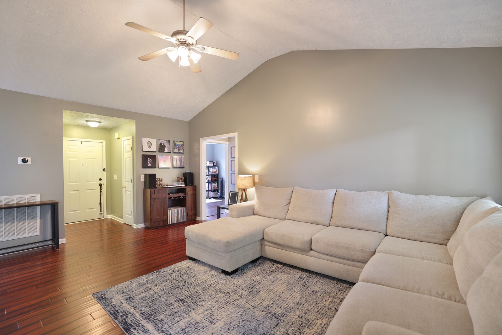 206 Christine Dr