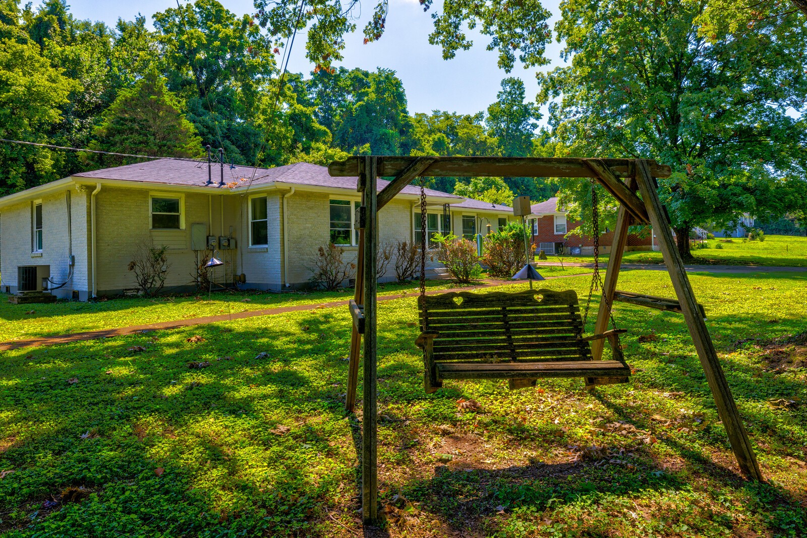 2201 Cooper Ln