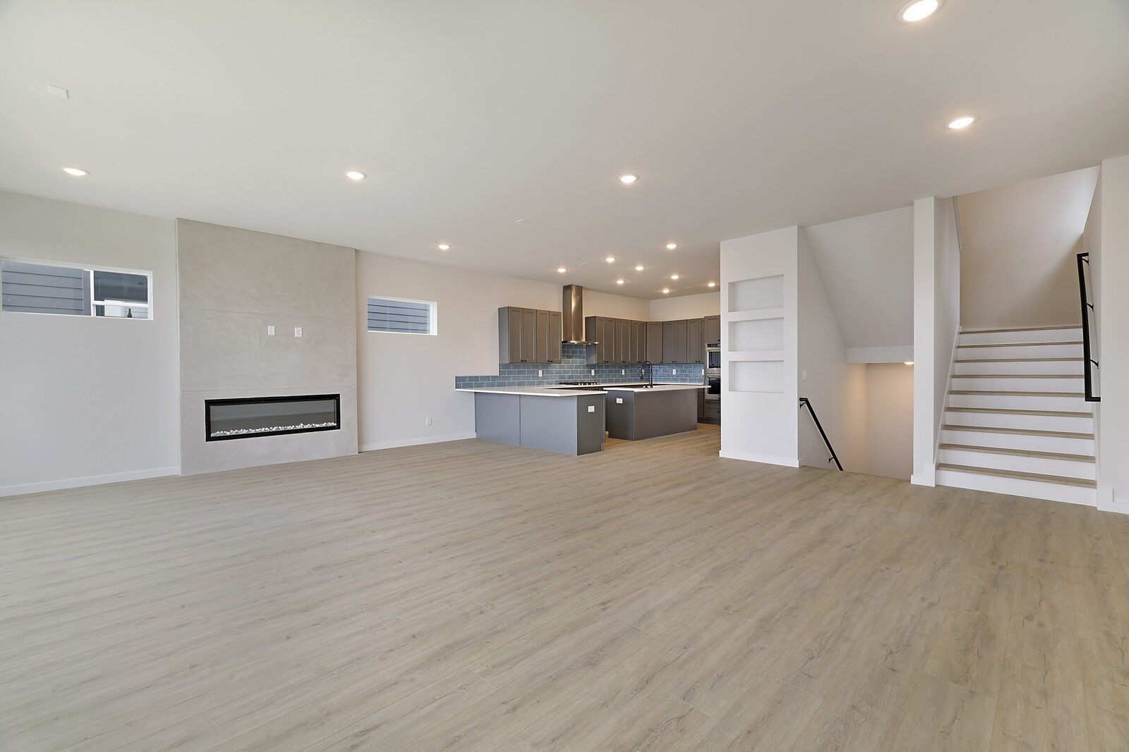 1600 Boxwood Dr