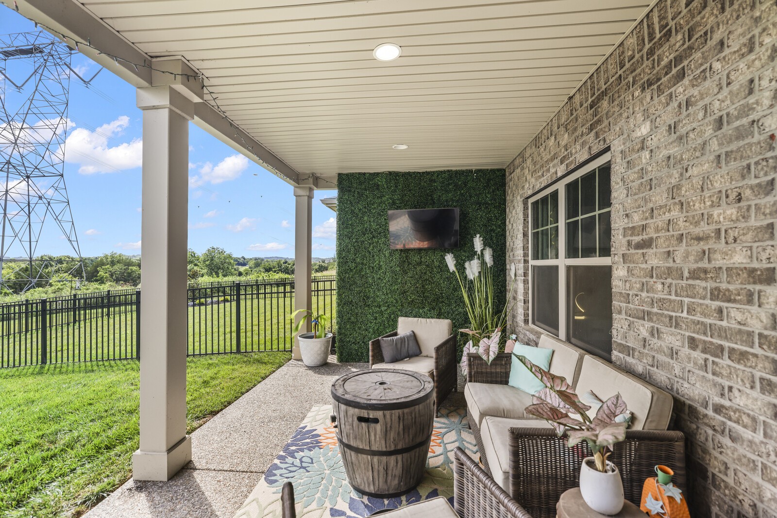 78 Grindstone Dr