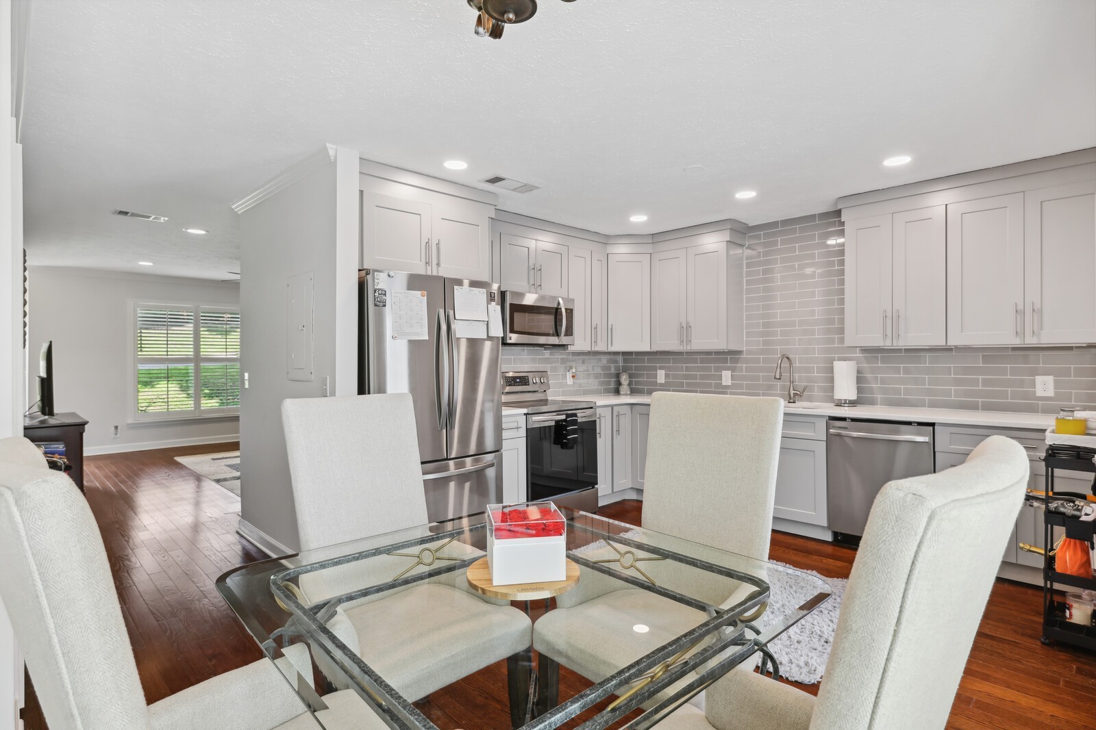 119 Highland Villa Dr