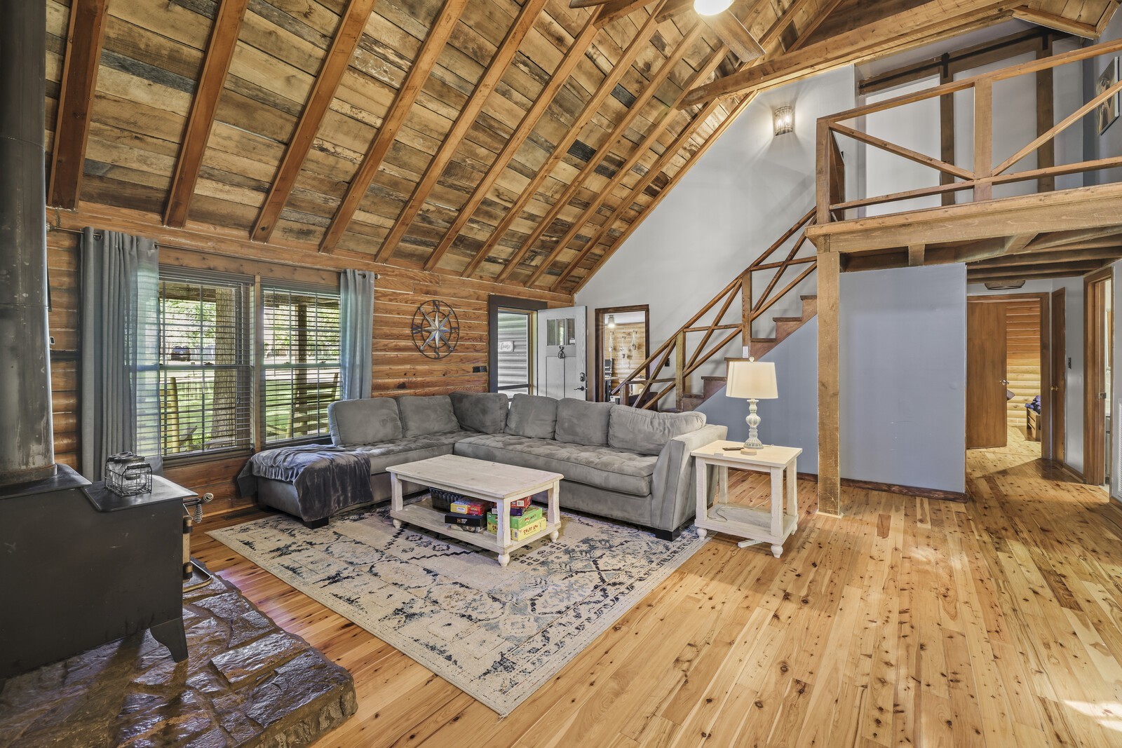 1710 Saxony Ct