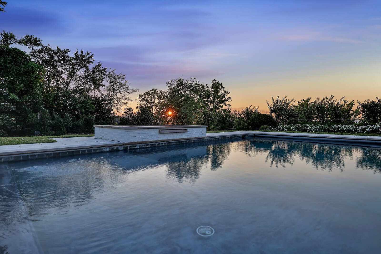 9243 Lehigh Dr