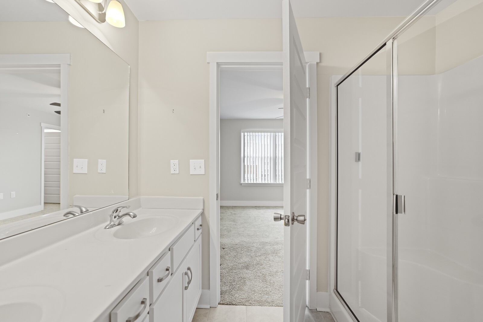 3015 Bellflower Cir