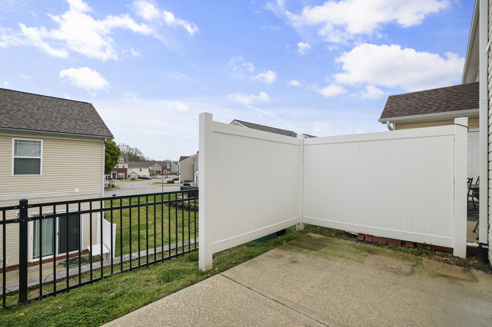 3015 Bellflower Cir