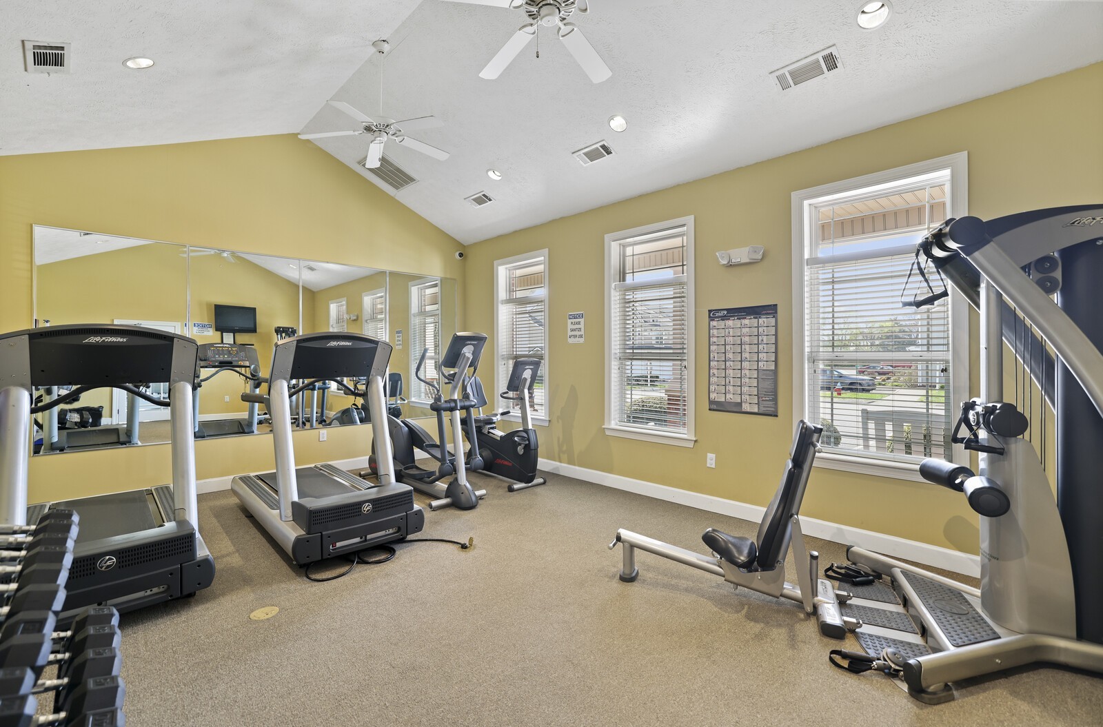 3015 Bellflower Cir