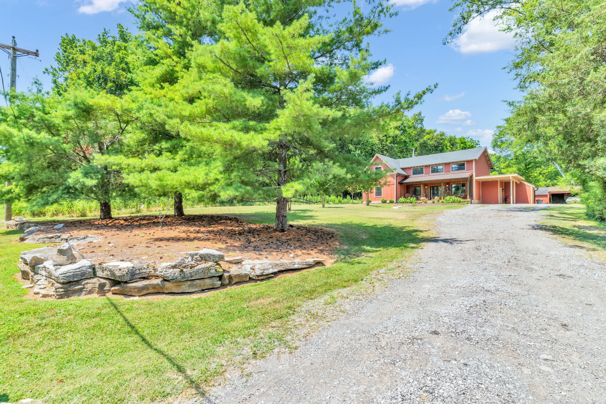 8815 Saundersville Rd