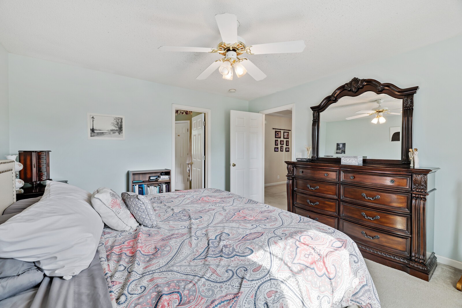 3023 Overhill Ct