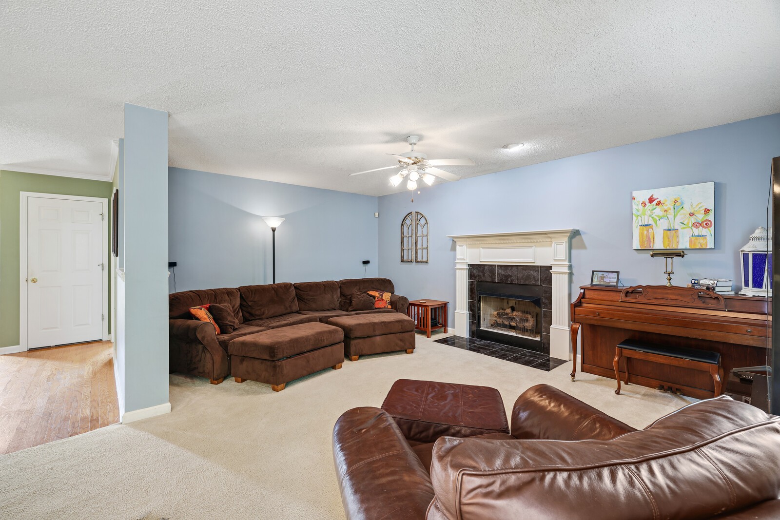 3023 Overhill Ct