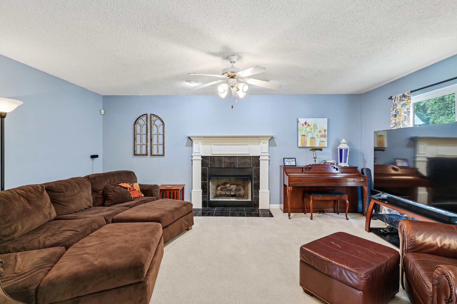 3023 Overhill Ct