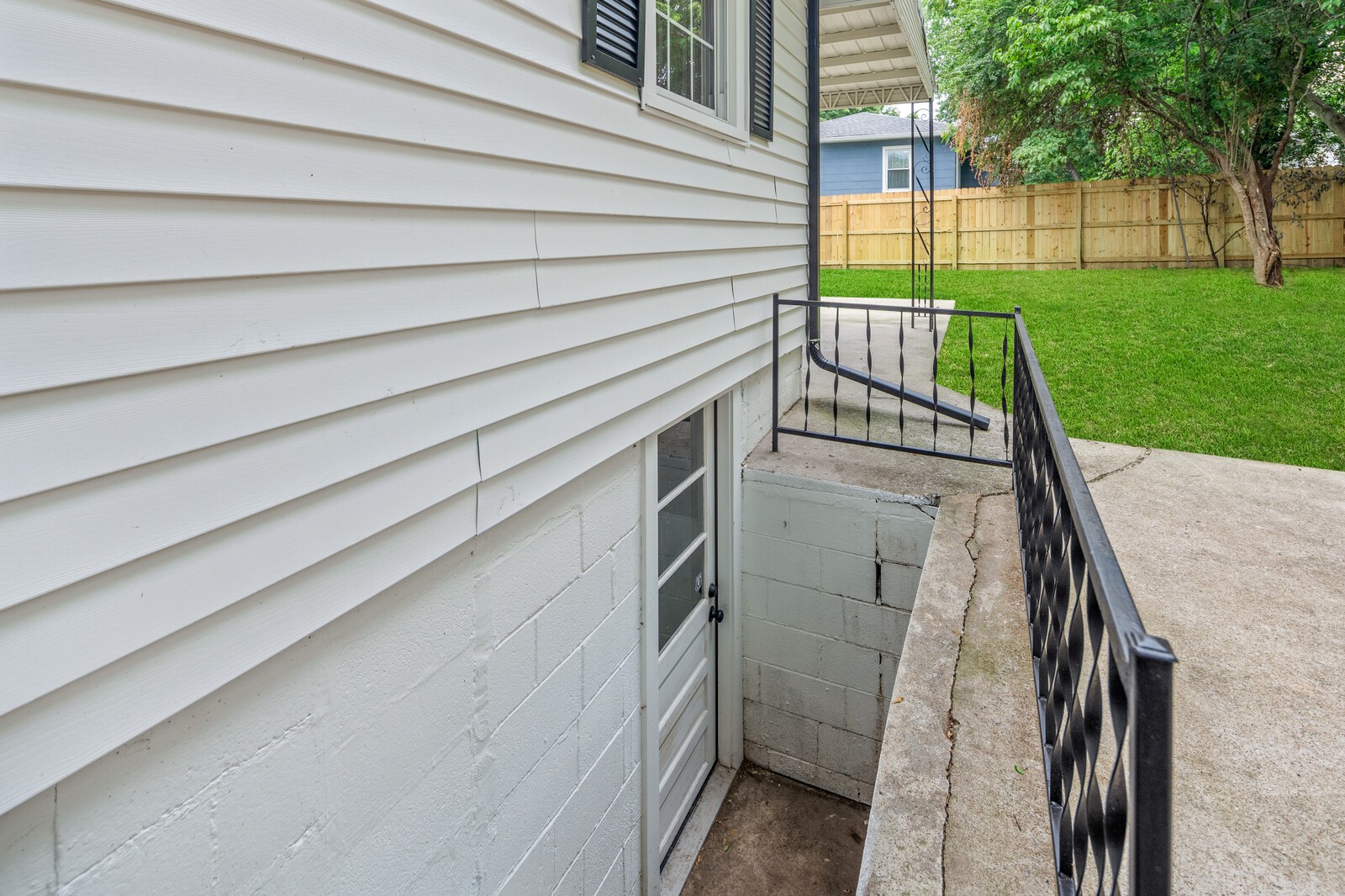 1407 Elliston St