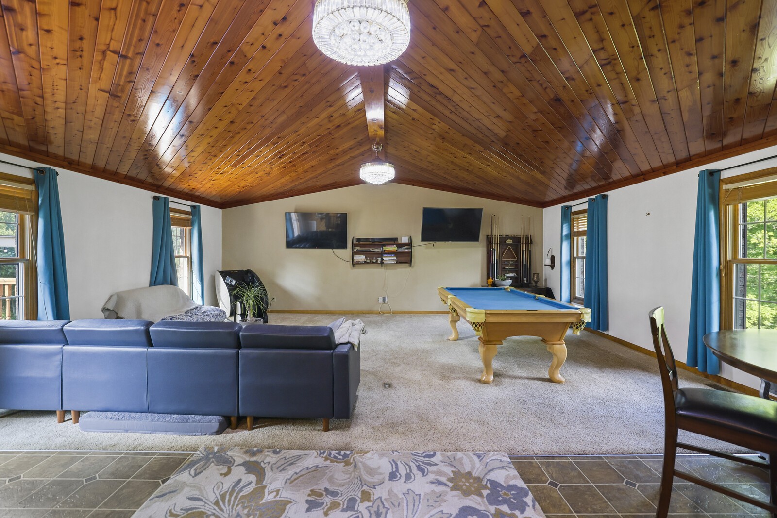 8186 Jackman Rd