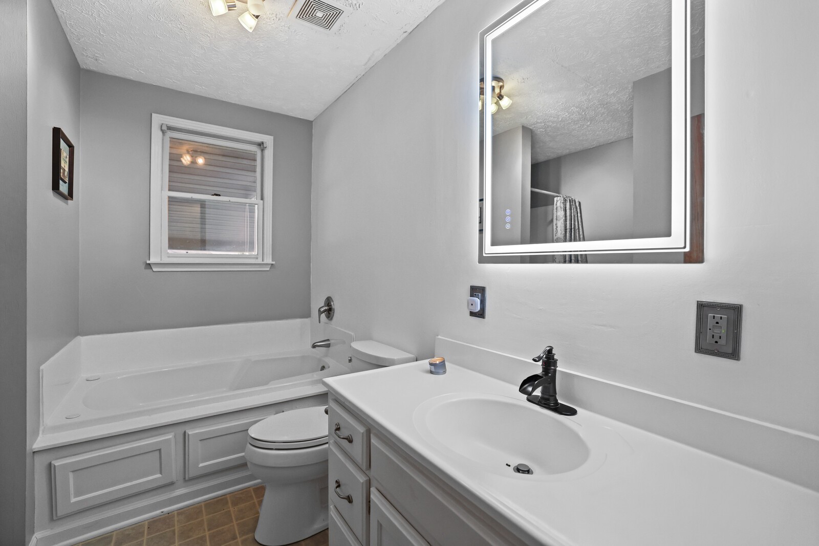 8186 Jackman Rd