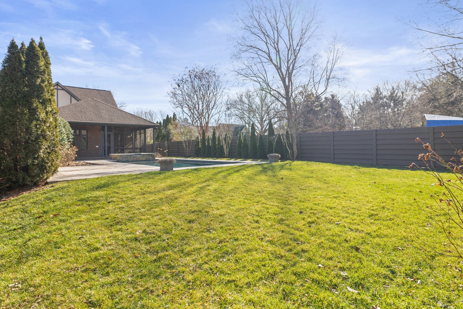4015B Estes Rd
