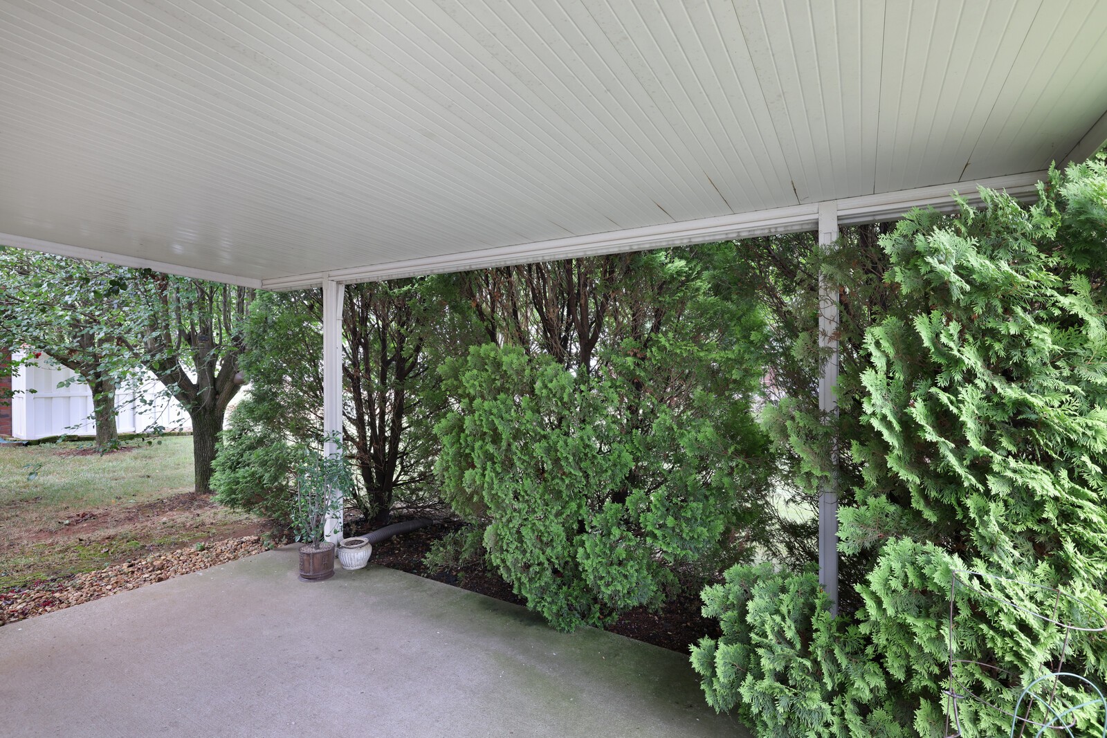 736 Stonetrace Dr