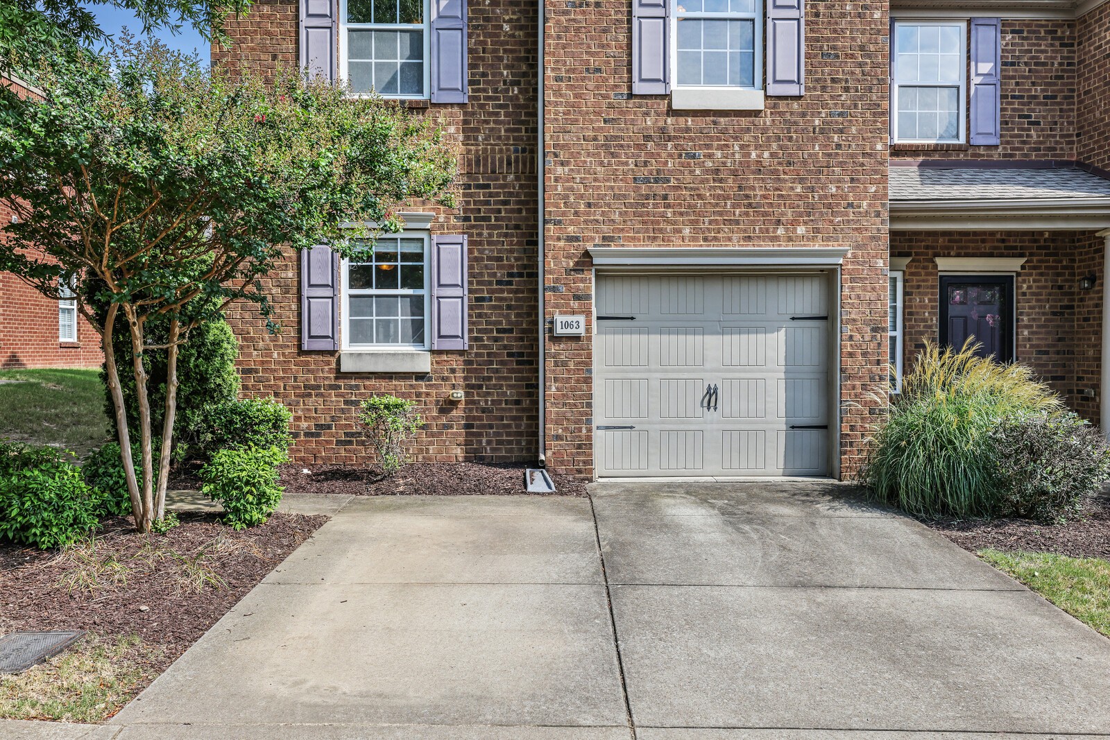 1063 Ashmore Dr