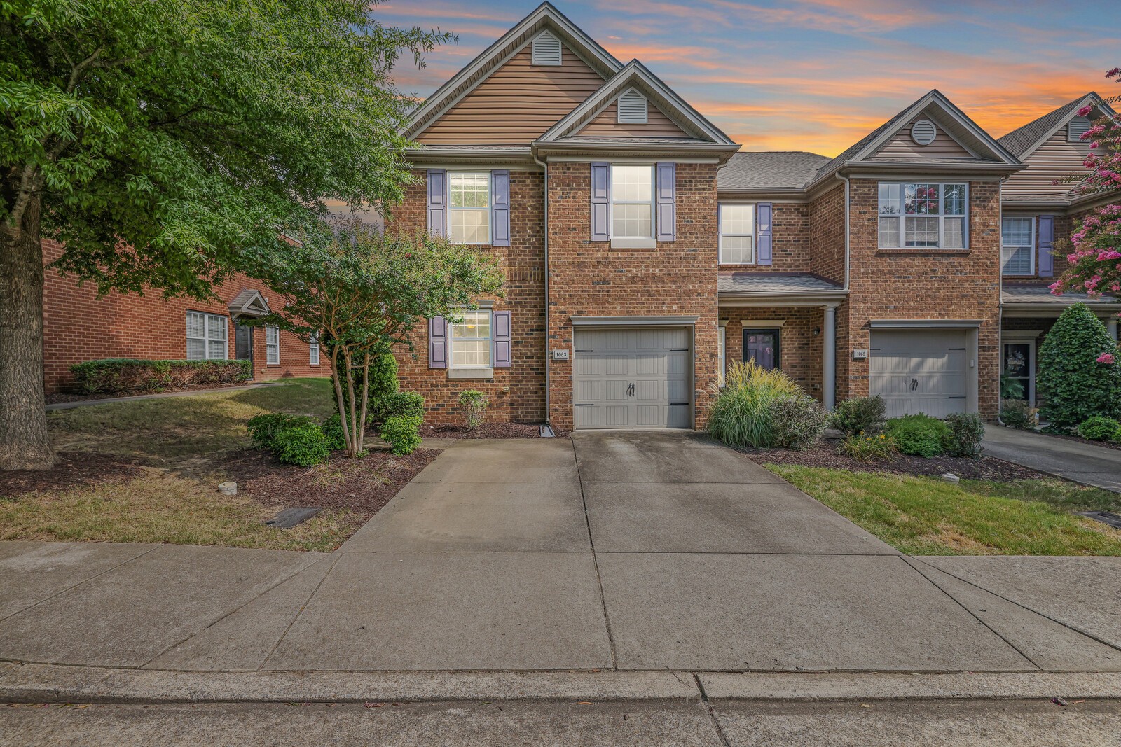 1063 Ashmore Dr
