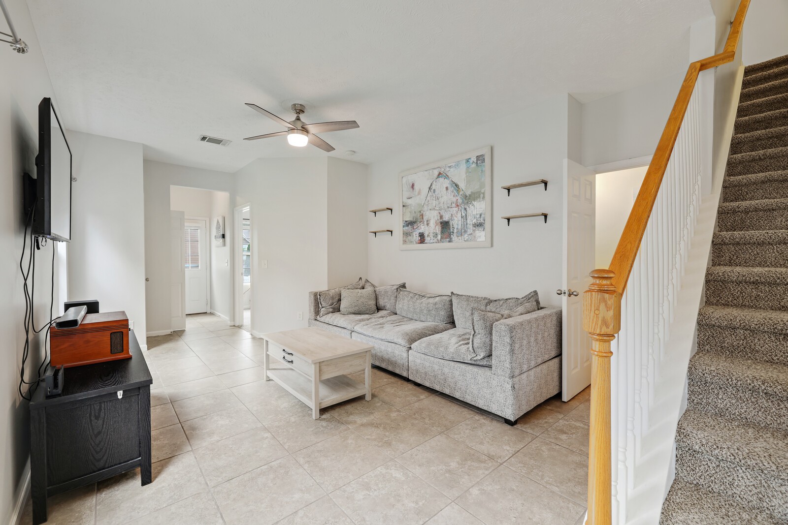 1063 Ashmore Dr