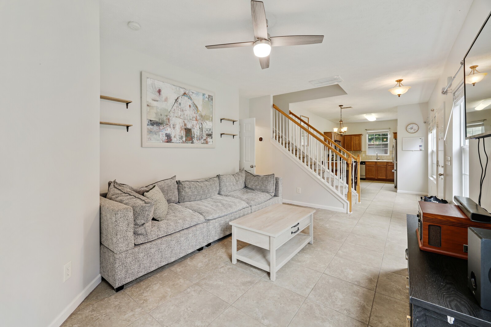 1063 Ashmore Dr